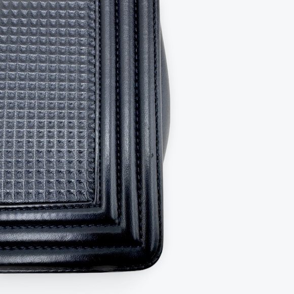 Auth Chanel Navy Blue Limited Edition Boy Flap Large New Cube Shoulder Bag - Picture 4 of 16